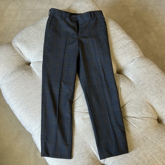 Michael Kors 2 Piece Suit. Jacket and Slacks. - Picture 7 of 9